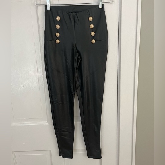 NWT Generation Love Size XS Women's Dawson Vegan Leather Button Leggings Chic - Picture 4 of 16